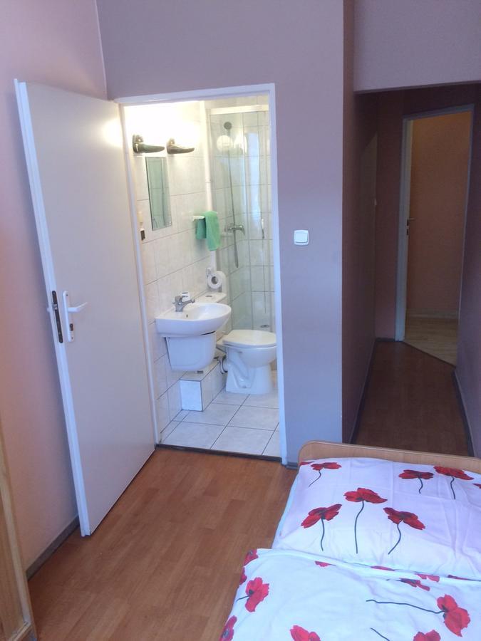 U Szermierzy Hostel วรอตซวาฟ ภายนอก รูปภาพ